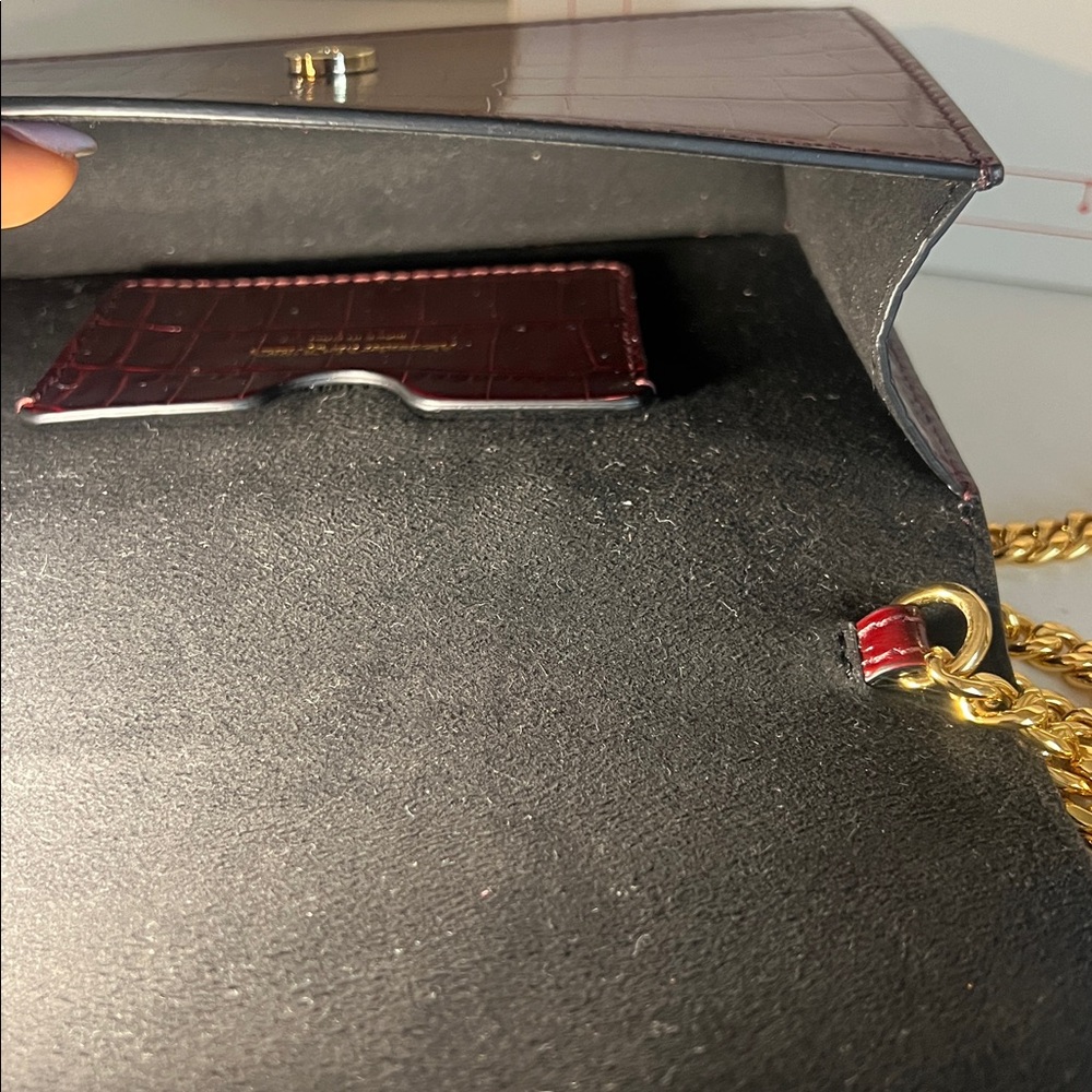 Alexander McQueen Dark Red Croc-Embossed Crossbody Bag (Never Worn) - Picture 5 of 7